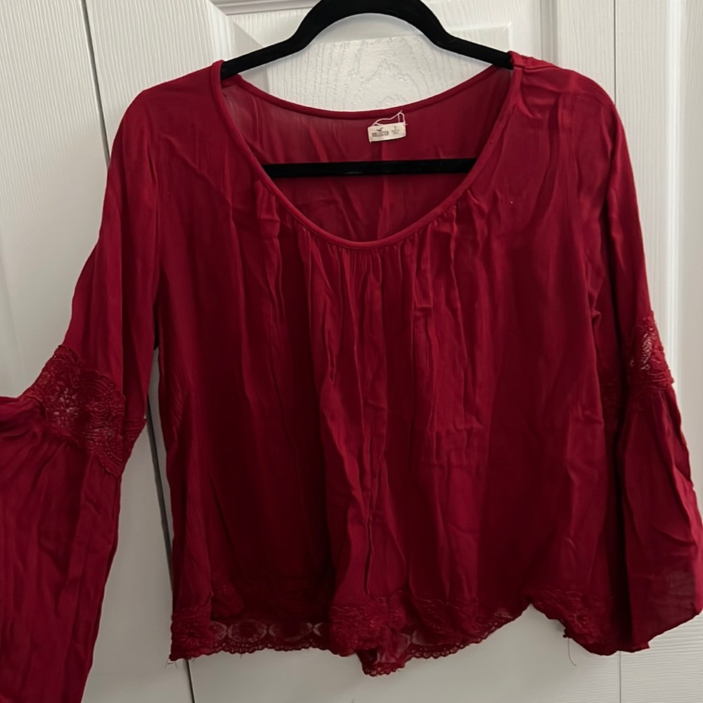 Hollister | Red hipster long sleeve with lace on the sleeves size small